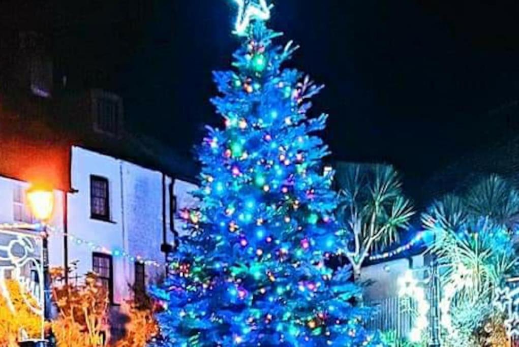 Bijou Coastal Apartment In Polperro With Hot Tub Onsite Parking Downhill Walk To Village 外观 照片