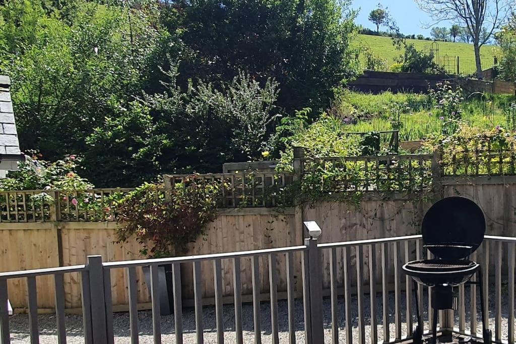 Bijou Coastal Apartment In Polperro With Hot Tub Onsite Parking Downhill Walk To Village 外观 照片