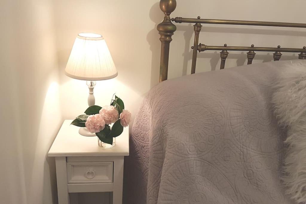 Bijou Coastal Apartment In Polperro With Hot Tub Onsite Parking Downhill Walk To Village 外观 照片