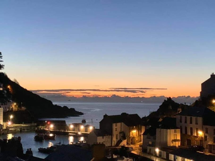 Bijou Coastal Apartment In Polperro With Hot Tub Onsite Parking Downhill Walk To Village 外观 照片