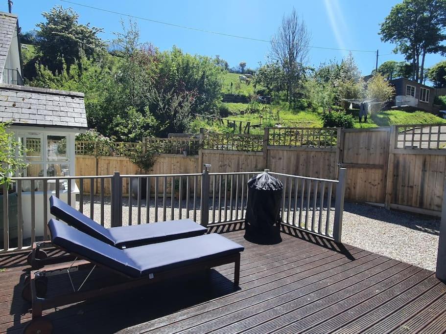 Bijou Coastal Apartment In Polperro With Hot Tub Onsite Parking Downhill Walk To Village 外观 照片